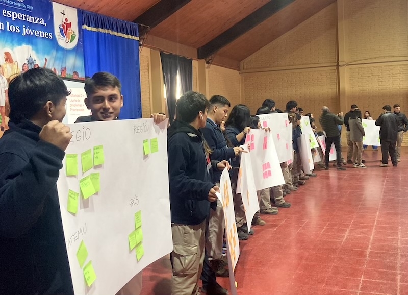 Conversatorio “Jóvenes Agentes de Cambio” reunió a estudiantes de 3° y 4° medio