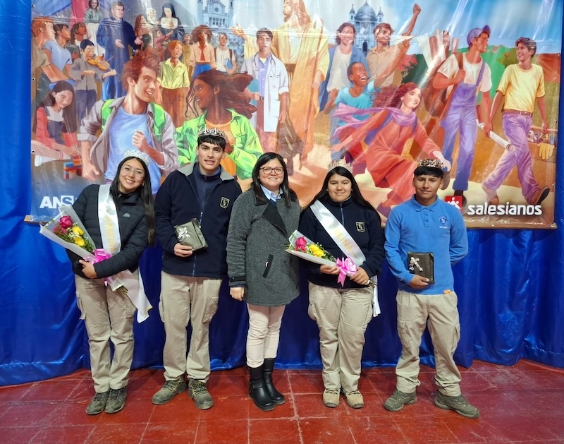 Coronación de los Reyes de la Semana Salesiana 2025